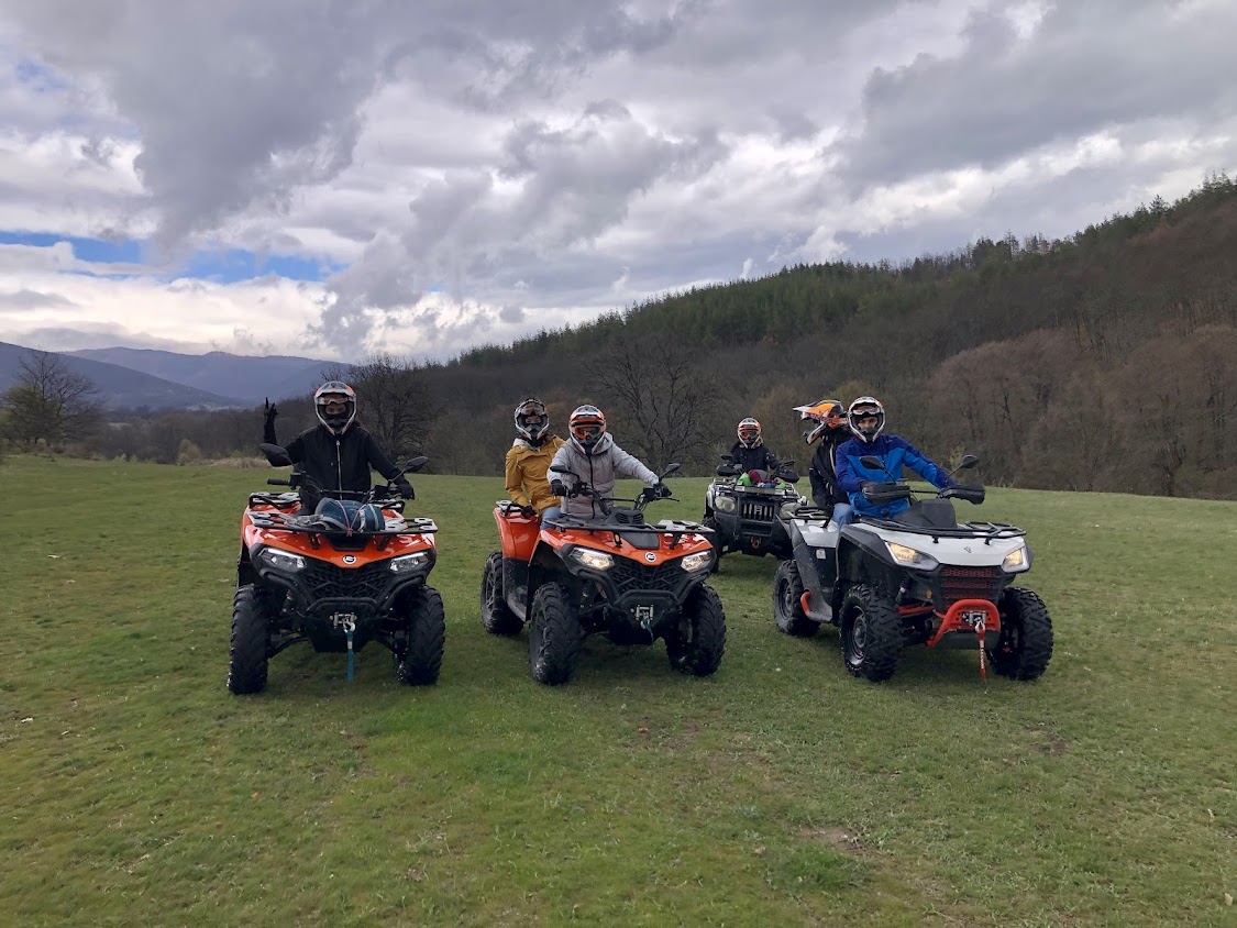 Тиймбилдинг - активност в Базов Лагер Стрелча